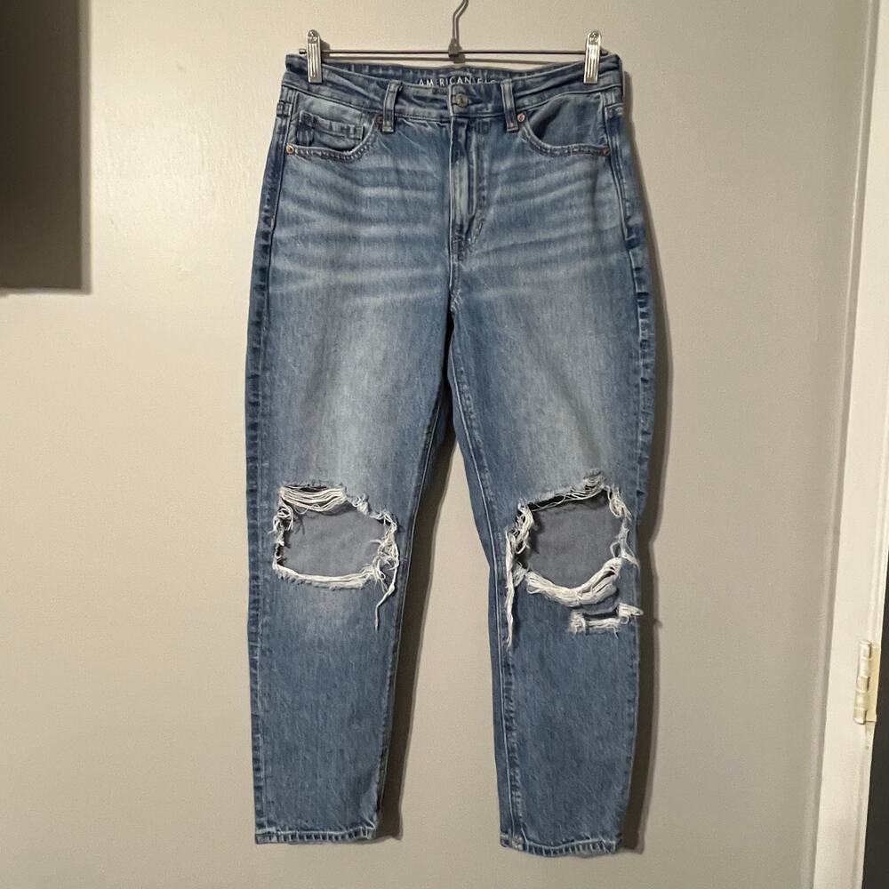 American Eagle Mom Jeans 6 Short High Rise Distressed Ripped Knees